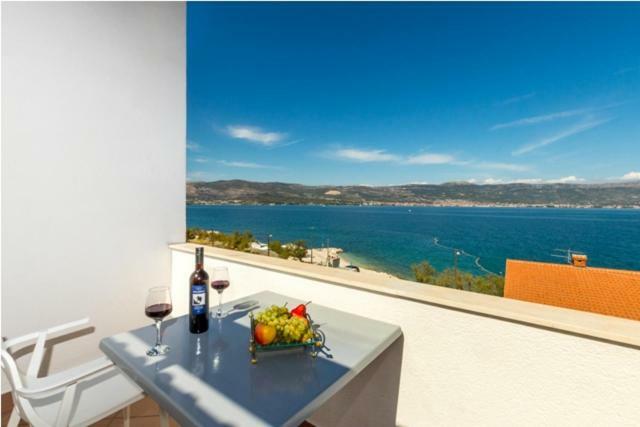 Seaview Apartment Rose Trogir Eksteriør bilde