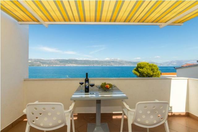 Seaview Apartment Rose Trogir Eksteriør bilde